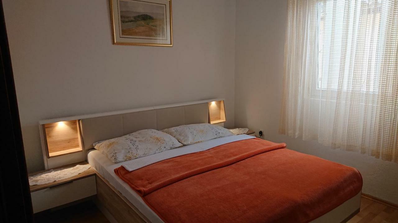 Apartman Ivanka Vir Exterior foto